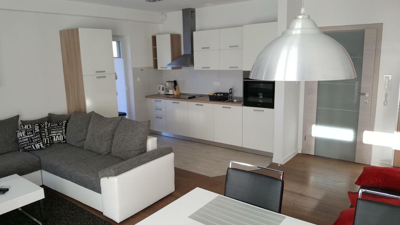Arena Apartment 5-Stars Premium-Accommodation Makarska Buitenkant foto